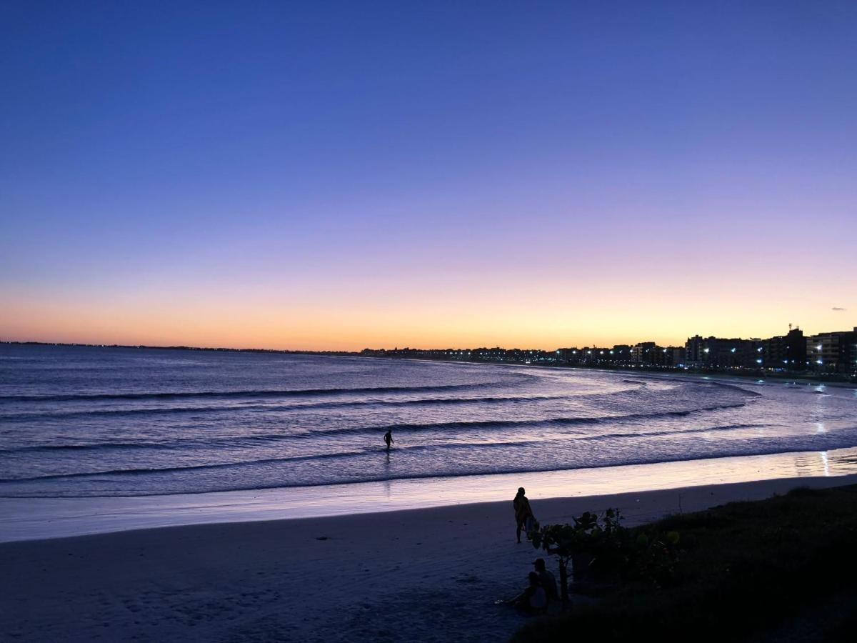 Apartamento Pe Na Areia - Praia Do Forte Cabo Frio Bagian luar foto